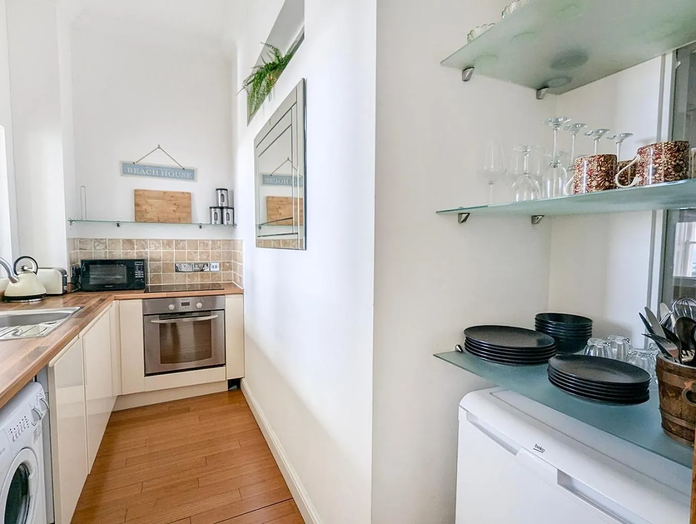 Marine Parade Sea View - By Brighton Holiday Lets